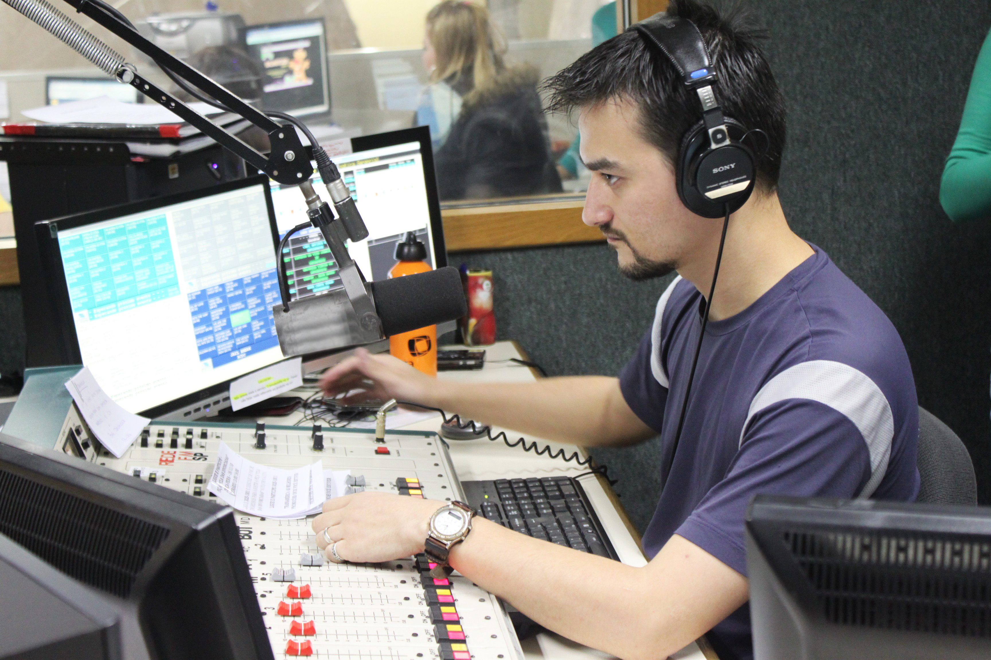 Carlos Garcia, locutor e apresentador